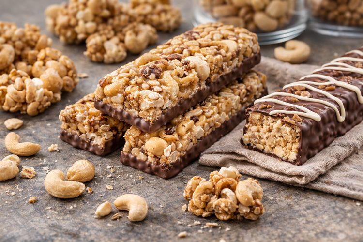 Illustrated placeholder for article titled Cashews in Bars, Clusters and Functional Snacks